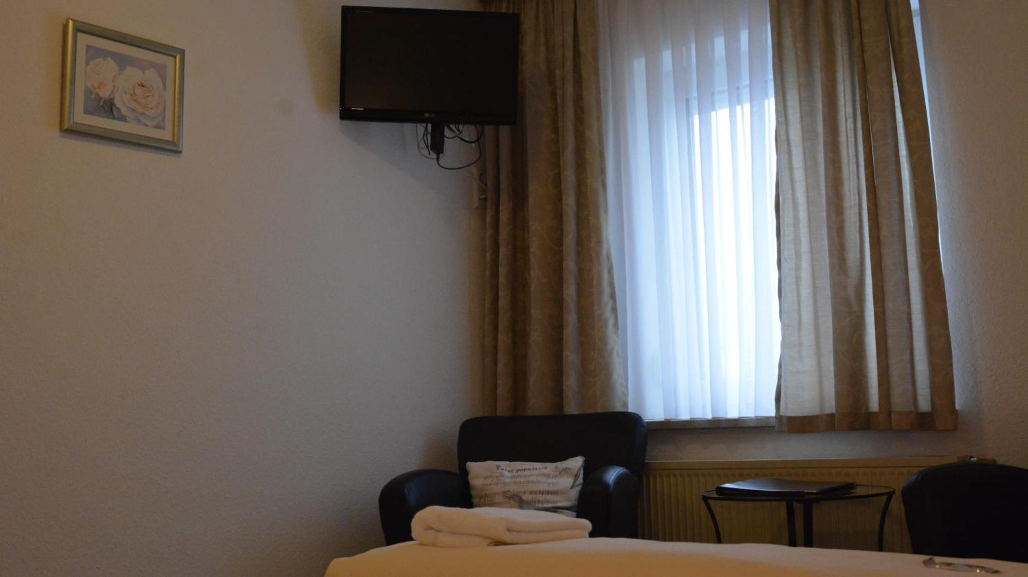 Hotel-Gasthof Zur Rose Weißenhorn Habitación foto